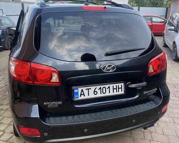 Сірий Хендай Санта Фе, об'ємом двигуна 2.19 л та пробігом 290 тис. км за 8000 $, фото 3 на Automoto.ua