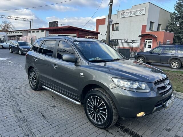 Серый Хендай Санта Фе, объемом двигателя 2.2 л и пробегом 1 тыс. км за 5555 $, фото 18 на Automoto.ua