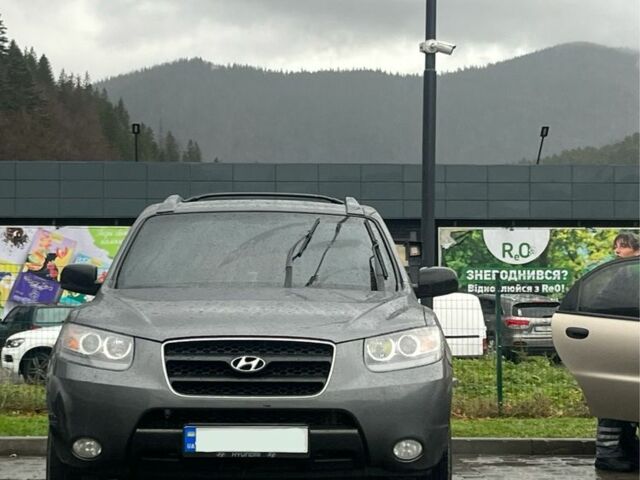 Серый Хендай Санта Фе, объемом двигателя 2.2 л и пробегом 320 тыс. км за 9800 $, фото 19 на Automoto.ua