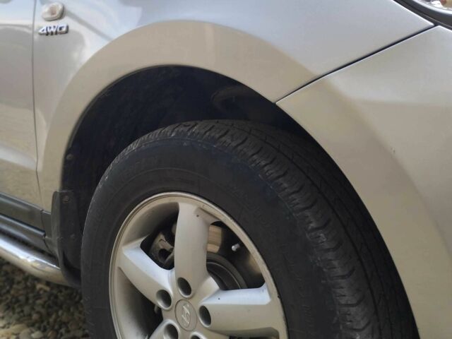 Сірий Хендай Санта Фе, об'ємом двигуна 0 л та пробігом 240 тис. км за 7800 $, фото 6 на Automoto.ua