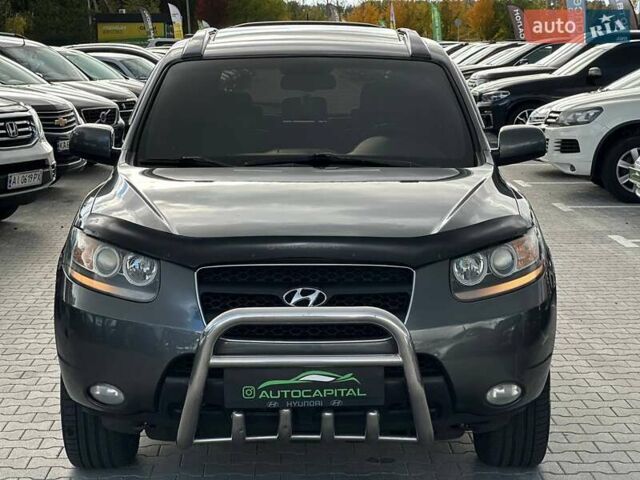 Серый Хендай Санта Фе, объемом двигателя 2.19 л и пробегом 225 тыс. км за 8990 $, фото 2 на Automoto.ua