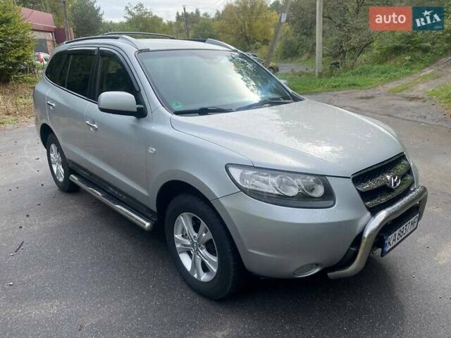 Серый Хендай Санта Фе, объемом двигателя 2.2 л и пробегом 182 тыс. км за 9450 $, фото 6 на Automoto.ua