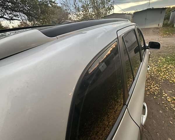 Серый Хендай Санта Фе, объемом двигателя 2.2 л и пробегом 340 тыс. км за 8300 $, фото 12 на Automoto.ua