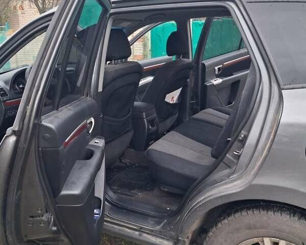 Серый Хендай Санта Фе, объемом двигателя 2.2 л и пробегом 297 тыс. км за 5000 $, фото 12 на Automoto.ua