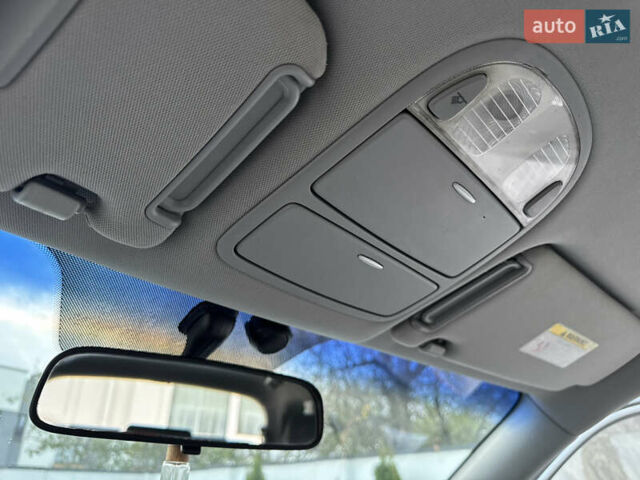 Сірий Хендай Санта Фе, об'ємом двигуна 2.7 л та пробігом 167 тис. км за 7850 $, фото 36 на Automoto.ua