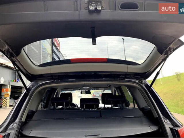 Сірий Хендай Санта Фе, об'ємом двигуна 2.19 л та пробігом 246 тис. км за 9999 $, фото 4 на Automoto.ua