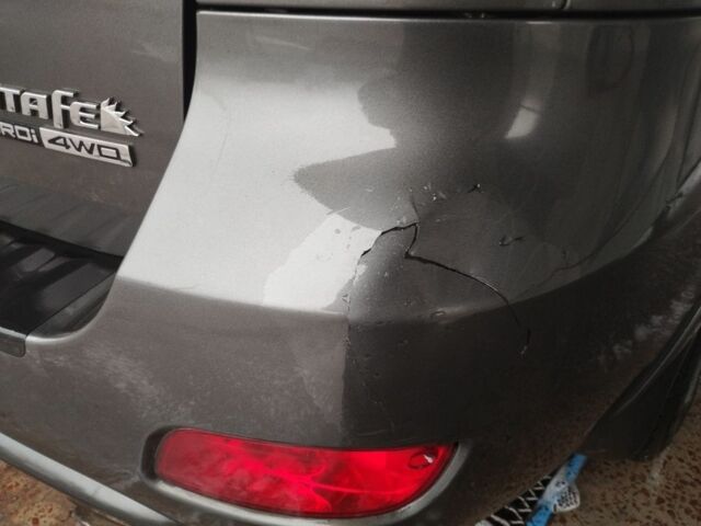 Серый Хендай Санта Фе, объемом двигателя 0 л и пробегом 294 тыс. км за 5700 $, фото 4 на Automoto.ua