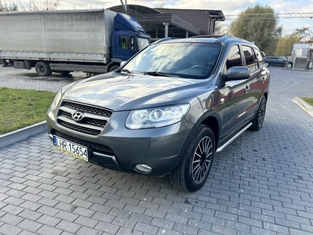 Серый Хендай Санта Фе, объемом двигателя 2.2 л и пробегом 1 тыс. км за 5555 $, фото 1 на Automoto.ua