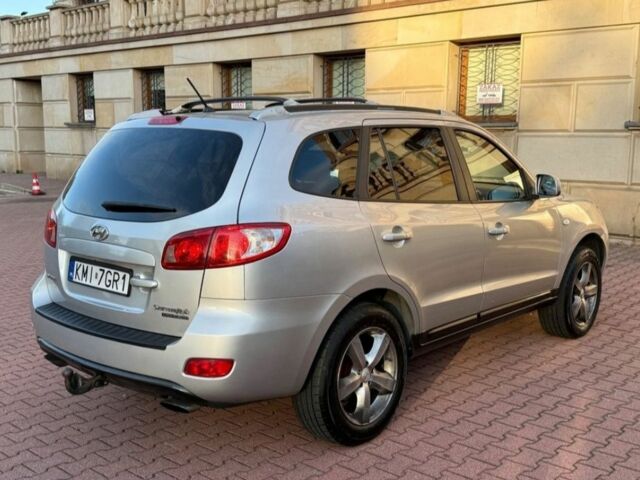 Серый Хендай Санта Фе, объемом двигателя 2.2 л и пробегом 321 тыс. км за 2600 $, фото 3 на Automoto.ua