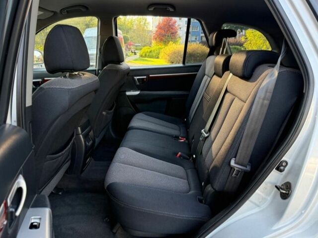 Серый Хендай Санта Фе, объемом двигателя 2.2 л и пробегом 321 тыс. км за 2600 $, фото 5 на Automoto.ua