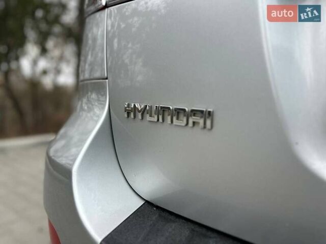 Сірий Хендай Санта Фе, об'ємом двигуна 2.19 л та пробігом 233 тис. км за 8900 $, фото 25 на Automoto.ua