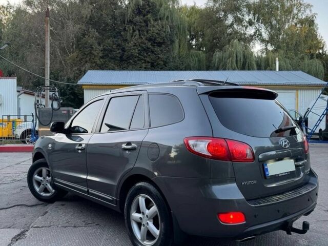 Серый Хендай Санта Фе, объемом двигателя 2.2 л и пробегом 320 тыс. км за 10000 $, фото 5 на Automoto.ua