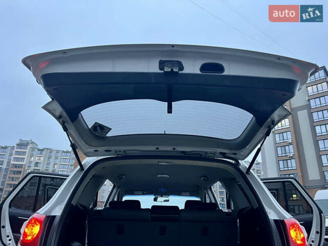 Серый Хендай Санта Фе, объемом двигателя 2.19 л и пробегом 260 тыс. км за 8950 $, фото 37 на Automoto.ua