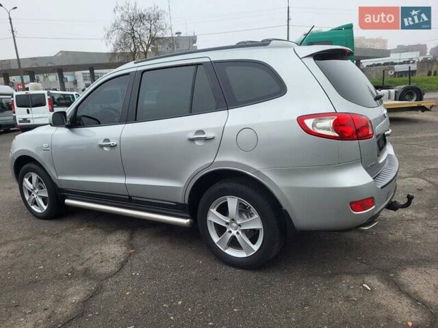 Сірий Хендай Санта Фе, об'ємом двигуна 2.2 л та пробігом 283 тис. км за 9300 $, фото 26 на Automoto.ua