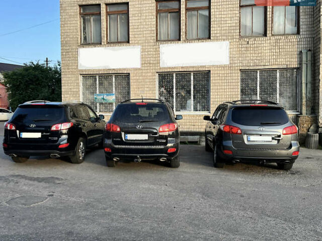 Сірий Хендай Санта Фе, об'ємом двигуна 2.19 л та пробігом 320 тис. км за 10000 $, фото 10 на Automoto.ua
