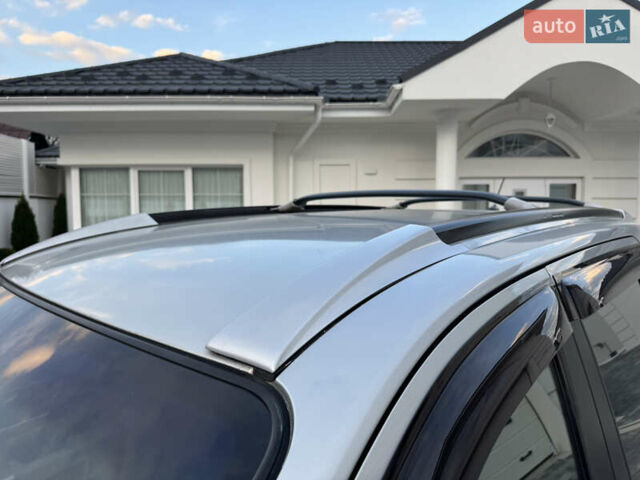 Сірий Хендай Санта Фе, об'ємом двигуна 2.7 л та пробігом 167 тис. км за 7850 $, фото 49 на Automoto.ua