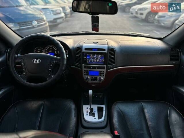 Серый Хендай Санта Фе, объемом двигателя 2.19 л и пробегом 225 тыс. км за 8990 $, фото 15 на Automoto.ua