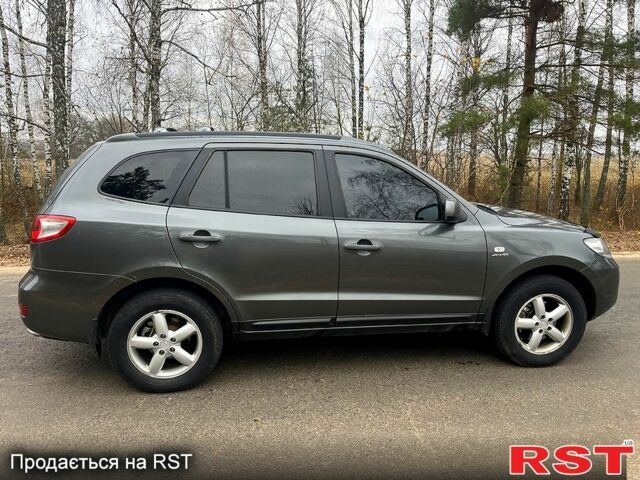 Серый Хендай Санта Фе, объемом двигателя 2.2 л и пробегом 243 тыс. км за 8800 $, фото 5 на Automoto.ua