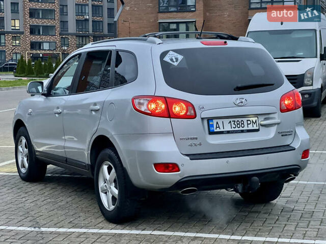 Серый Хендай Санта Фе, объемом двигателя 2.19 л и пробегом 260 тыс. км за 8950 $, фото 6 на Automoto.ua