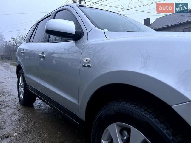 Сірий Хендай Санта Фе, об'ємом двигуна 2.2 л та пробігом 225 тис. км за 8850 $, фото 11 на Automoto.ua