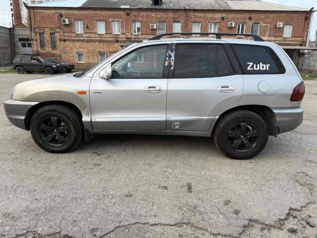 Сірий Хендай Санта Фе, об'ємом двигуна 2 л та пробігом 254 тис. км за 3700 $, фото 1 на Automoto.ua