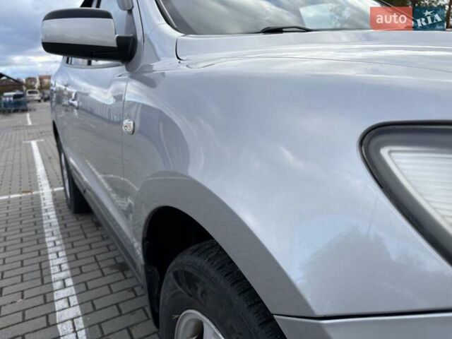 Серый Хендай Санта Фе, объемом двигателя 2.19 л и пробегом 276 тыс. км за 8550 $, фото 28 на Automoto.ua