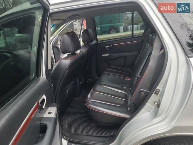 Сірий Хендай Санта Фе, об'ємом двигуна 2.2 л та пробігом 283 тис. км за 9300 $, фото 48 на Automoto.ua