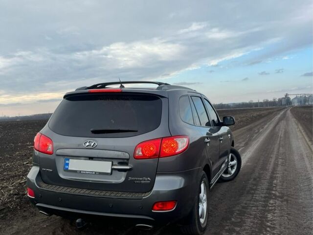 Серый Хендай Санта Фе, объемом двигателя 2.2 л и пробегом 320 тыс. км за 9800 $, фото 8 на Automoto.ua