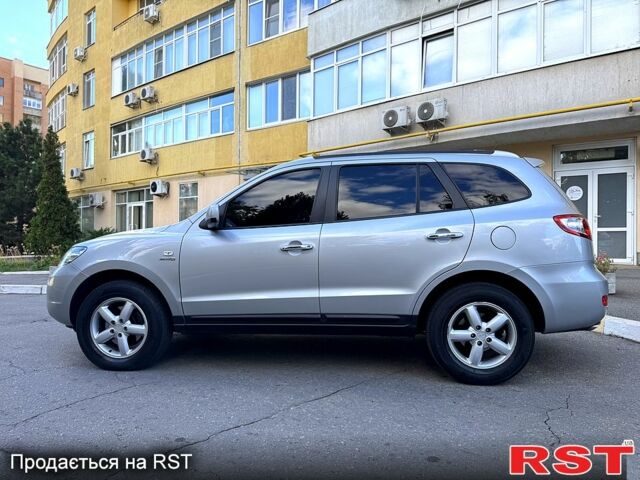 Сірий Хендай Санта Фе, об'ємом двигуна 2.2 л та пробігом 262 тис. км за 9300 $, фото 4 на Automoto.ua