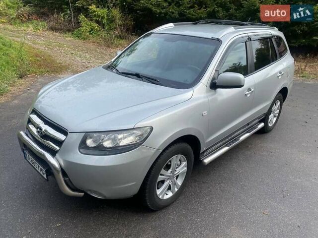 Серый Хендай Санта Фе, объемом двигателя 2.2 л и пробегом 182 тыс. км за 9450 $, фото 5 на Automoto.ua