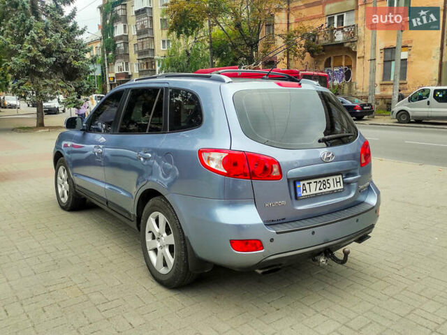 Серый Хендай Санта Фе, объемом двигателя 2.2 л и пробегом 331 тыс. км за 8300 $, фото 2 на Automoto.ua