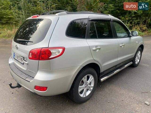 Серый Хендай Санта Фе, объемом двигателя 2.2 л и пробегом 182 тыс. км за 9450 $, фото 2 на Automoto.ua
