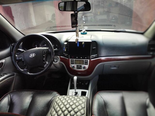 Сірий Хендай Санта Фе, об'ємом двигуна 0 л та пробігом 240 тис. км за 7800 $, фото 5 на Automoto.ua