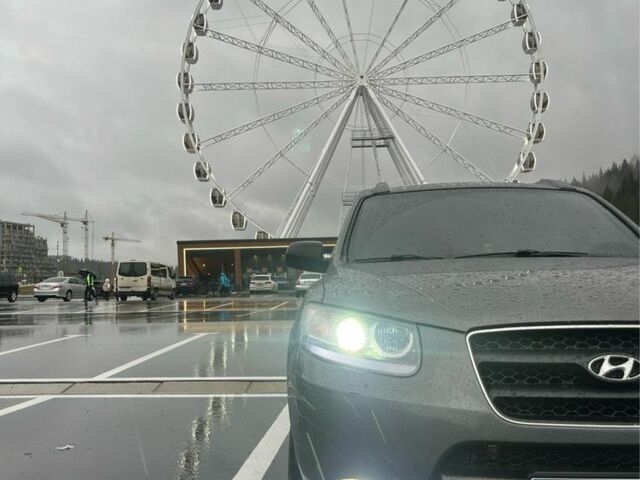 Серый Хендай Санта Фе, объемом двигателя 2.2 л и пробегом 320 тыс. км за 9800 $, фото 21 на Automoto.ua