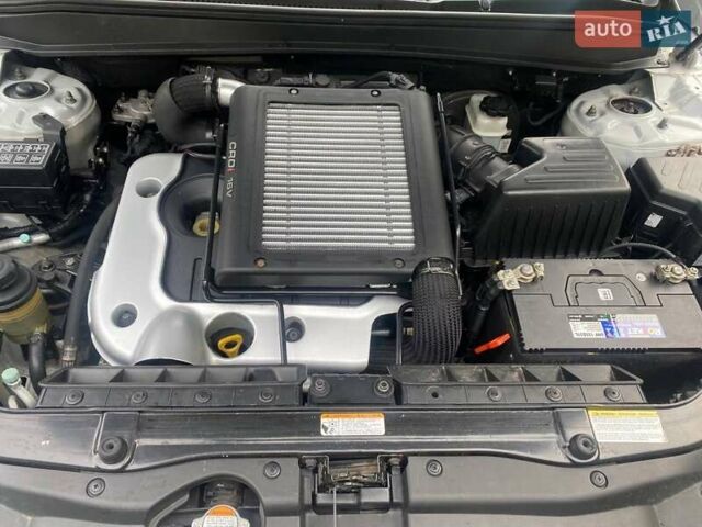 Серый Хендай Санта Фе, объемом двигателя 2.2 л и пробегом 182 тыс. км за 9450 $, фото 35 на Automoto.ua