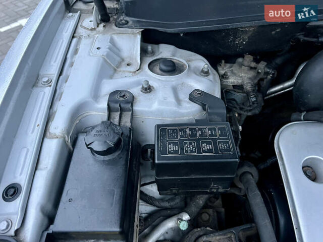 Серый Хендай Санта Фе, объемом двигателя 2.19 л и пробегом 260 тыс. км за 8950 $, фото 60 на Automoto.ua