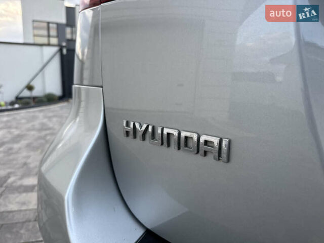 Сірий Хендай Санта Фе, об'ємом двигуна 2.7 л та пробігом 167 тис. км за 7850 $, фото 40 на Automoto.ua
