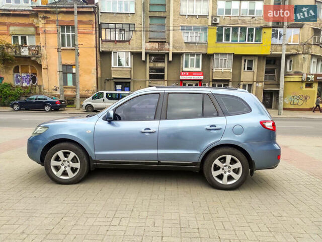 Серый Хендай Санта Фе, объемом двигателя 2.2 л и пробегом 331 тыс. км за 8300 $, фото 1 на Automoto.ua