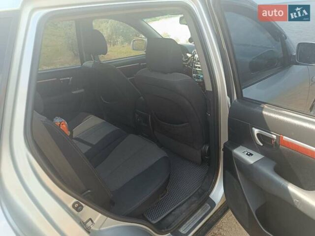 Серый Хендай Санта Фе, объемом двигателя 2.19 л и пробегом 194 тыс. км за 8500 $, фото 1 на Automoto.ua