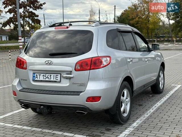 Серый Хендай Санта Фе, объемом двигателя 2.19 л и пробегом 276 тыс. км за 8550 $, фото 4 на Automoto.ua