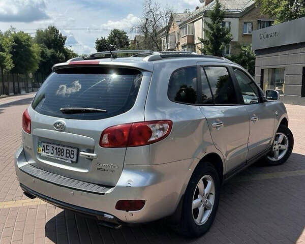 Сірий Хендай Санта Фе, об'ємом двигуна 2.19 л та пробігом 346 тис. км за 6900 $, фото 6 на Automoto.ua