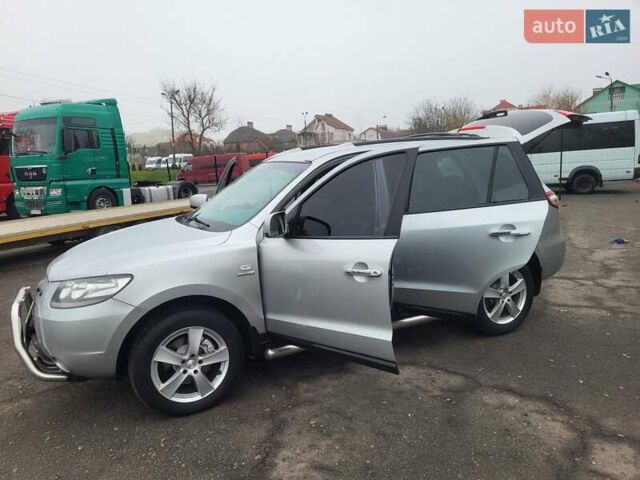 Сірий Хендай Санта Фе, об'ємом двигуна 2.2 л та пробігом 283 тис. км за 9300 $, фото 66 на Automoto.ua