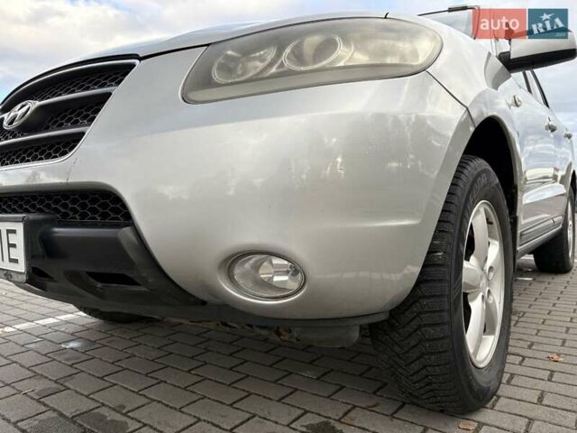 Серый Хендай Санта Фе, объемом двигателя 2.19 л и пробегом 276 тыс. км за 8550 $, фото 34 на Automoto.ua