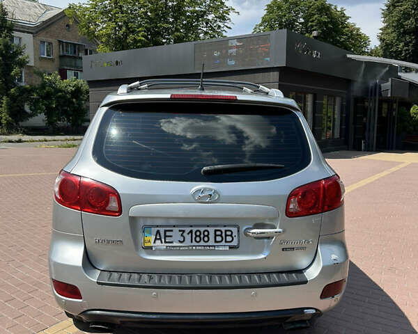 Сірий Хендай Санта Фе, об'ємом двигуна 2.19 л та пробігом 346 тис. км за 6900 $, фото 16 на Automoto.ua