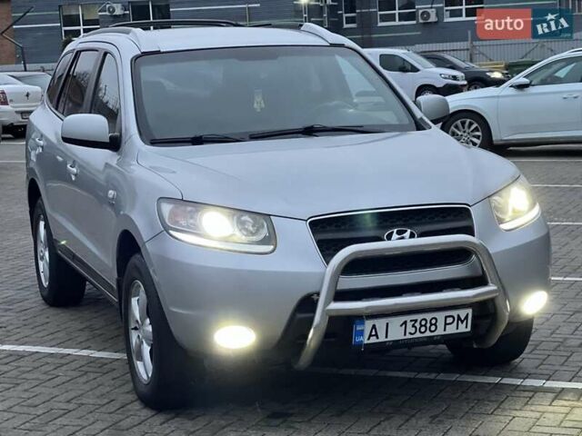 Сірий Хендай Санта Фе, об'ємом двигуна 2.19 л та пробігом 290 тис. км за 8600 $, фото 3 на Automoto.ua