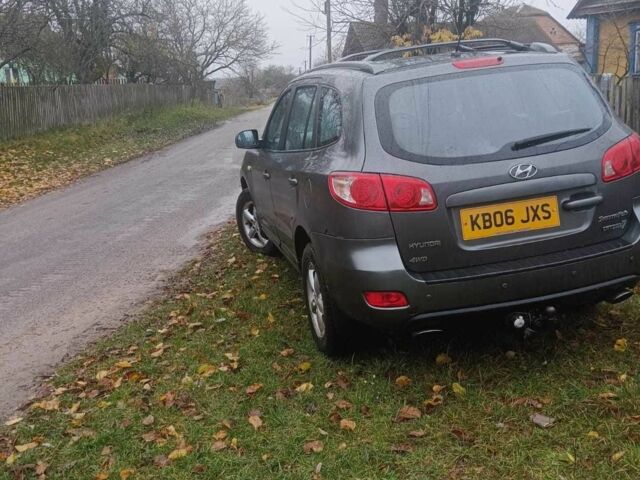 Серый Хендай Санта Фе, объемом двигателя 2.2 л и пробегом 261 тыс. км за 4500 $, фото 8 на Automoto.ua