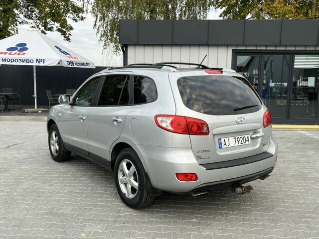 Серый Хендай Санта Фе, объемом двигателя 2.2 л и пробегом 270 тыс. км за 4800 $, фото 8 на Automoto.ua