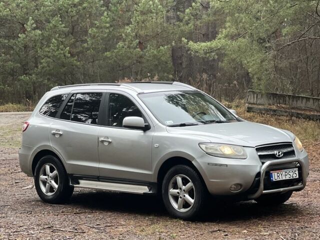 Сірий Хендай Санта Фе, об'ємом двигуна 2.2 л та пробігом 290 тис. км за 3900 $, фото 5 на Automoto.ua