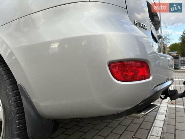 Серый Хендай Санта Фе, объемом двигателя 2.19 л и пробегом 276 тыс. км за 8550 $, фото 39 на Automoto.ua