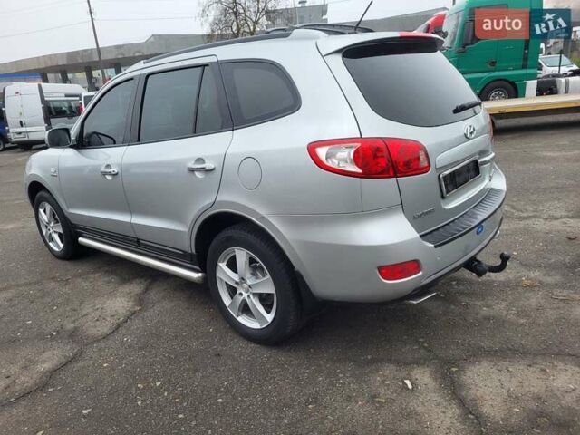 Сірий Хендай Санта Фе, об'ємом двигуна 2.2 л та пробігом 283 тис. км за 9300 $, фото 24 на Automoto.ua